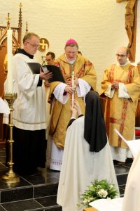 Zuster Maria Gratia doet haar eeuwige geloften op 1 juli 2017